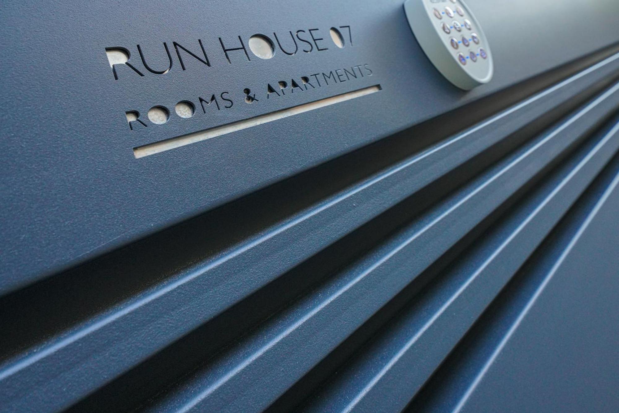 Run House 07 Rooms & Apartments Cassano delle Murge Dış mekan fotoğraf